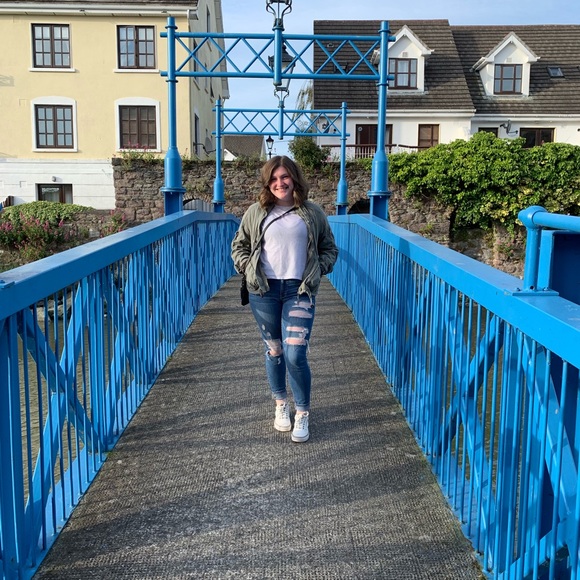 Meet your Posher, Alaina - Picture 1 of 1